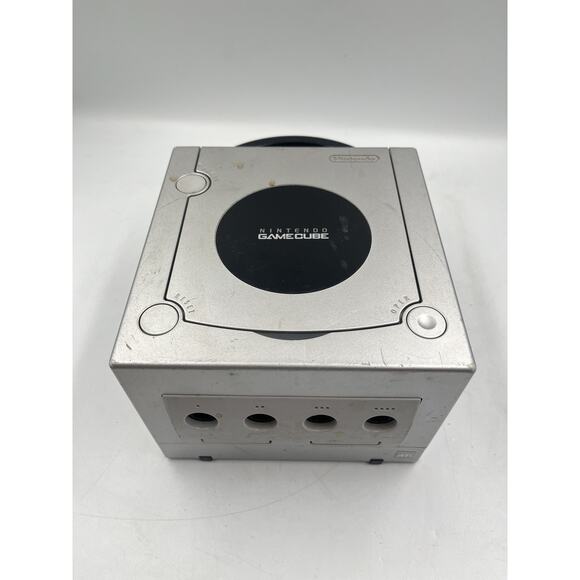 Nintendo GameCube DOL-001 Silver System Console Only For Parts Or Repair Only - Picture 9 of 9